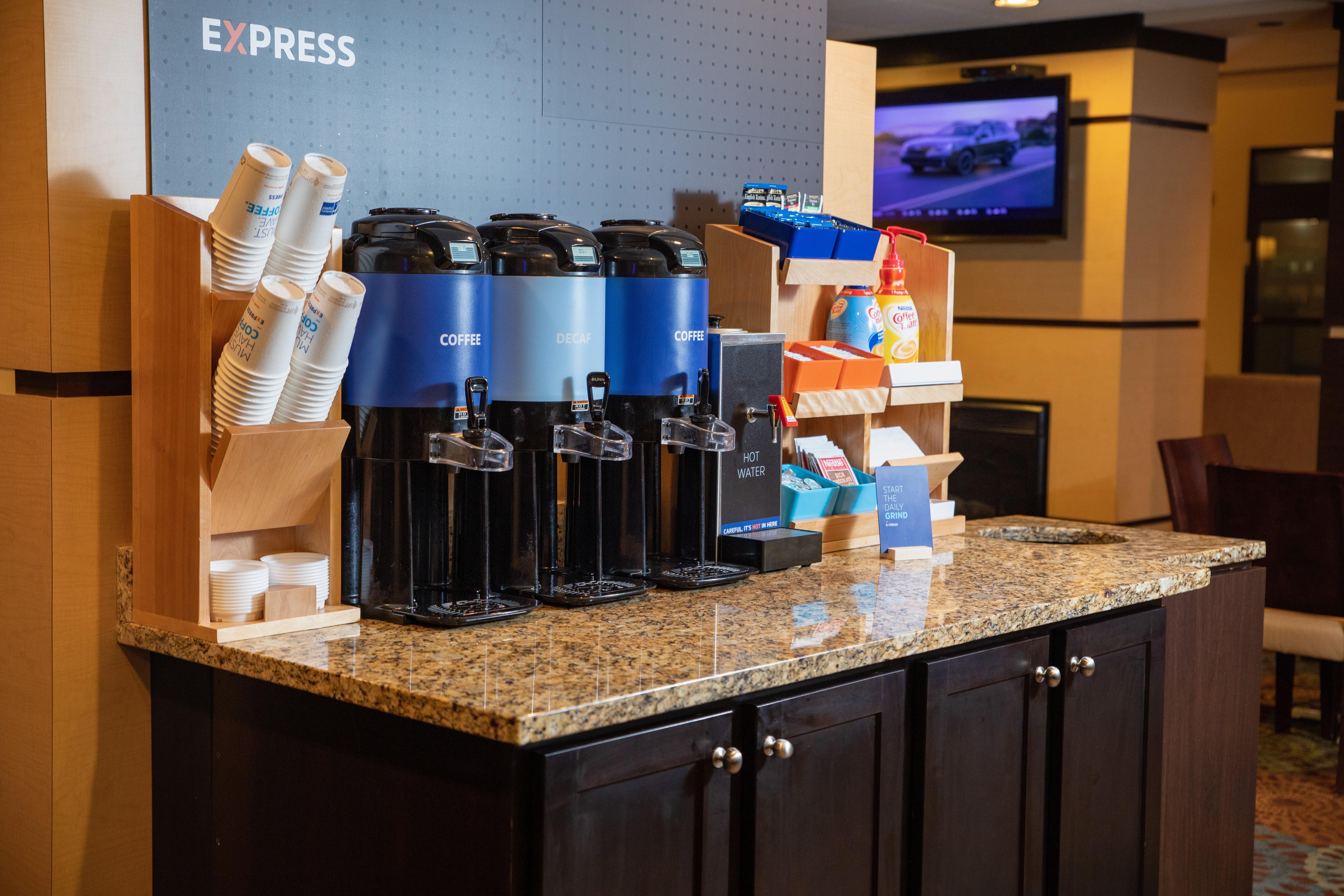 Holiday Inn Express Bloomington West By Ihg Ngoại thất bức ảnh