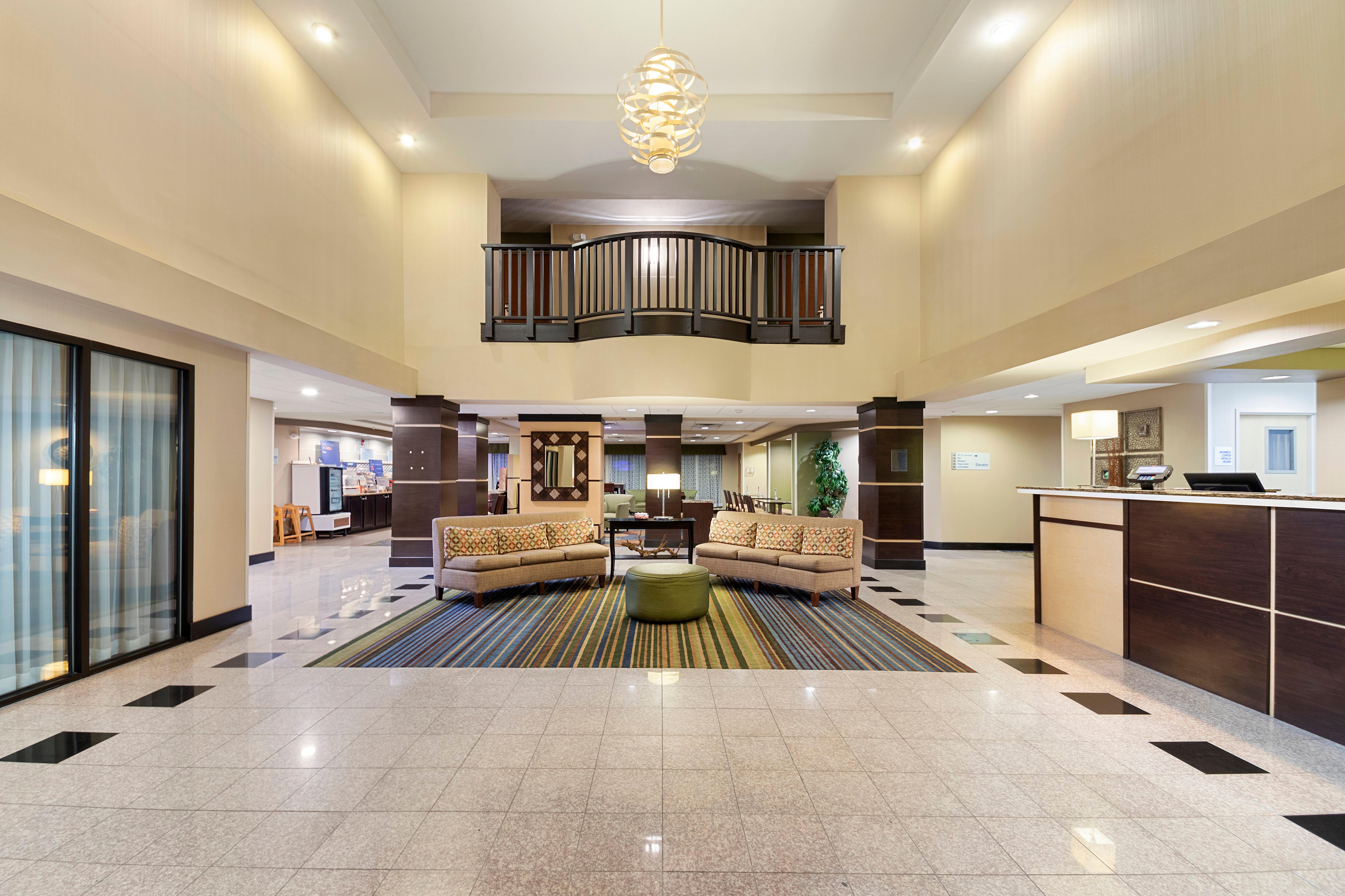 Holiday Inn Express Bloomington West By Ihg Ngoại thất bức ảnh